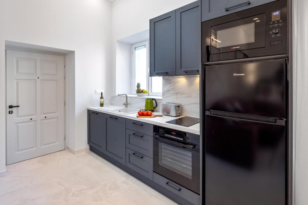 Modern-Vintage Old Town Suites Corfu  Ngoại thất bức ảnh