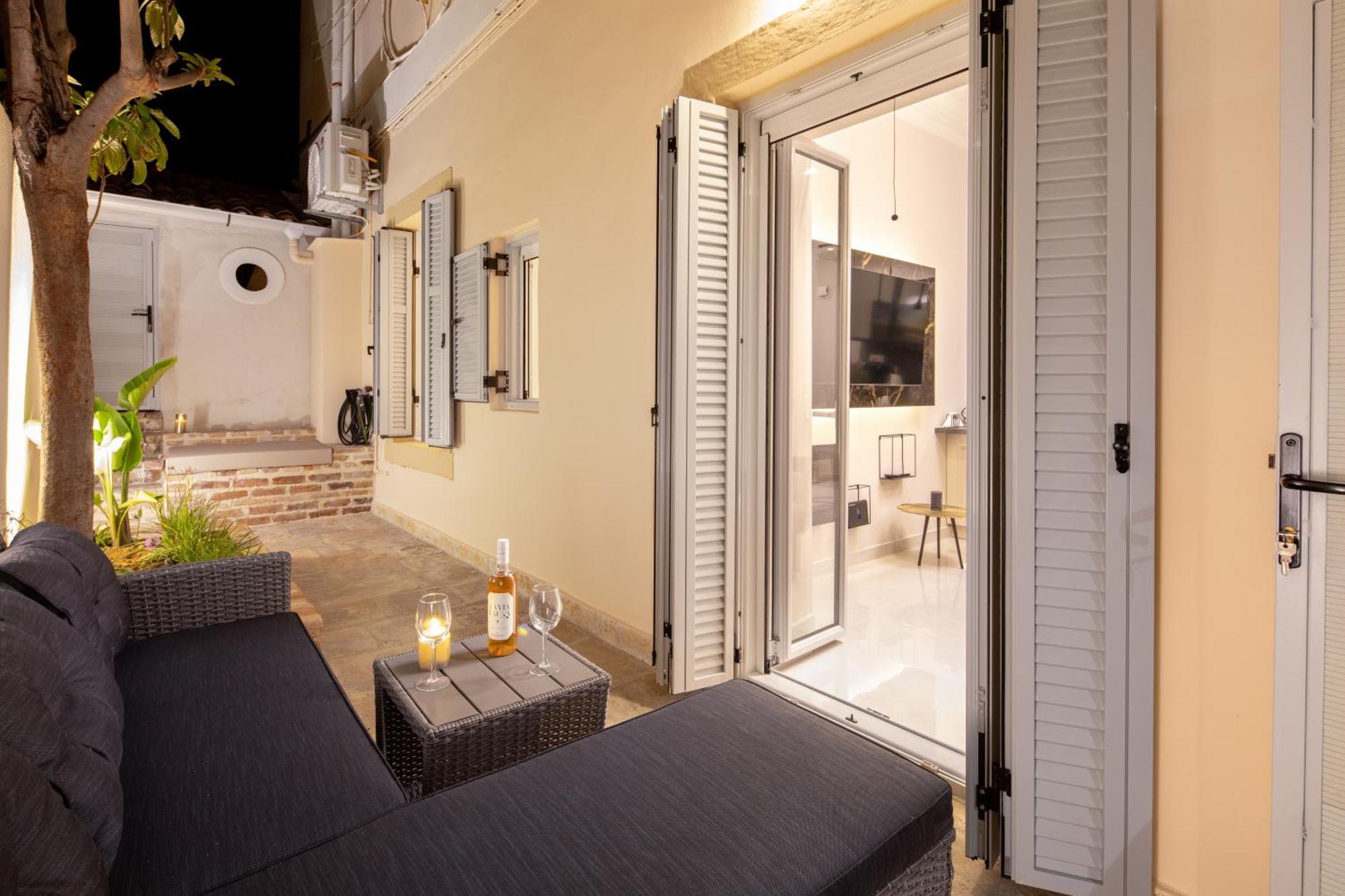 Modern-Vintage Old Town Suites Corfu  Ngoại thất bức ảnh